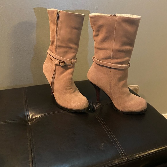 Very Volatile Tan Heeled Boots - Picture 1 of 6